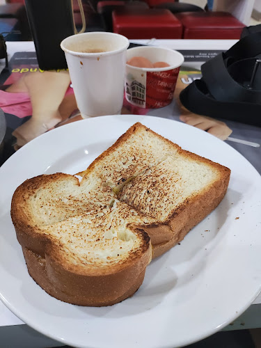 Pak Tam Cafe - Gastronomi dan perhotelan