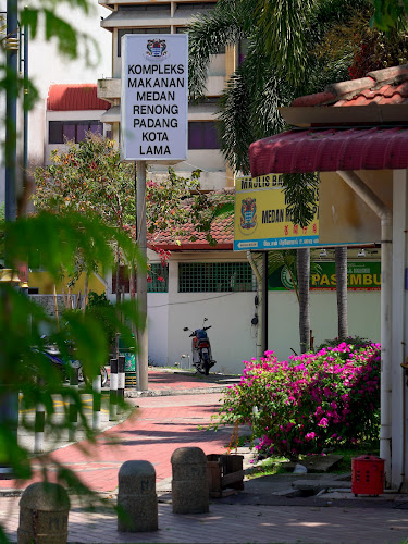 Comentarii opinii despre Gani Famous Pasembur