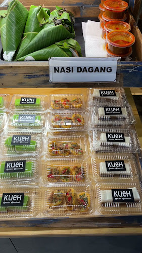 Opinii despre Kueh Cafe • Subang Jaya în Subang Jaya - Gastronomi dan perhotelan