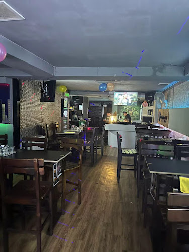 干一杯 CHEERS ONE BISTRO