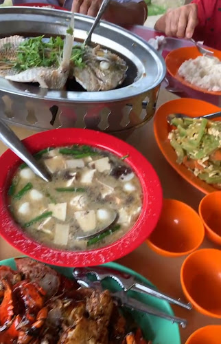 Comentarii opinii despre Restoran Makanan Laut Villa