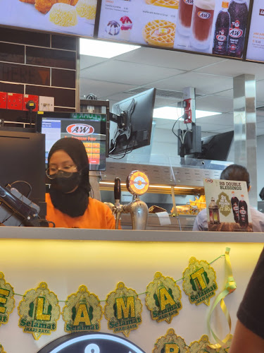 Comentarii opinii despre A&W Inanam