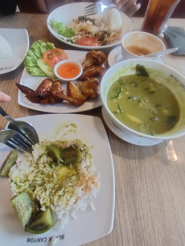 Opinii despre KFC Alamanda, Putrajaya în Putrajaya - Gastronomi dan perhotelan