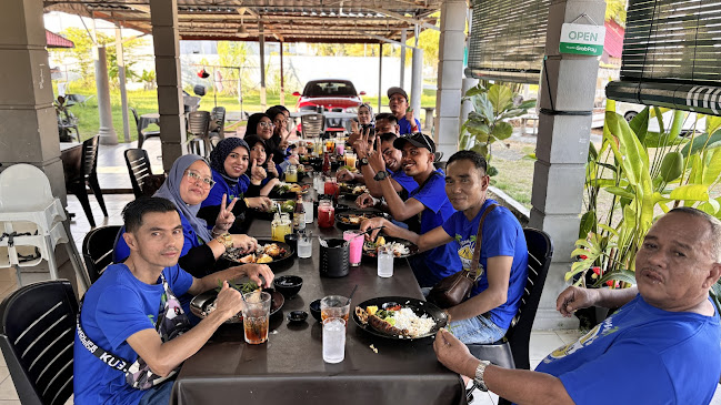 Opinii despre Dapo Penyet în Port Dickson - Gastronomi dan perhotelan