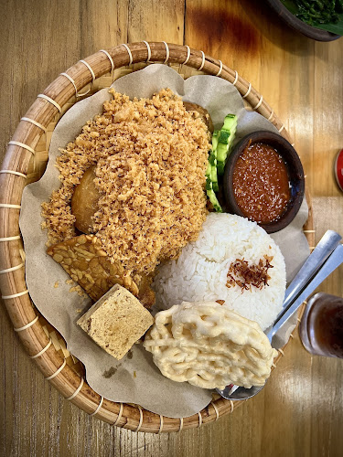 Warung Kita@GALA CITY - Gastronomi dan perhotelan