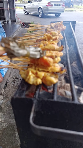 Warong Makan Makan - Kuching