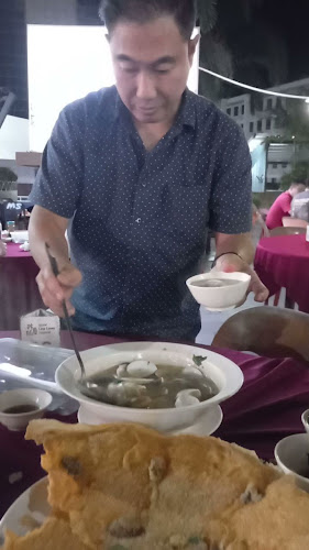 Opinii despre Taman Kereta în Kuching - Gastronomi dan perhotelan