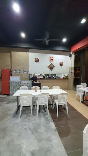 Barong Tinuk - Gastronomi dan perhotelan