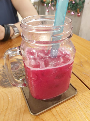 Opinii despre October Coffee Roasters în Kota Kinabalu - Gastronomi dan perhotelan