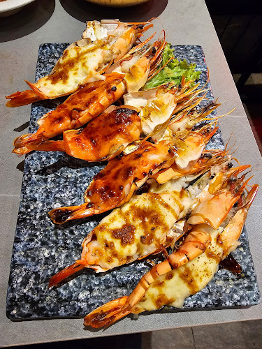 Opinii despre Hut Dining Buffet în Kuala Lumpur - Gastronomi dan perhotelan