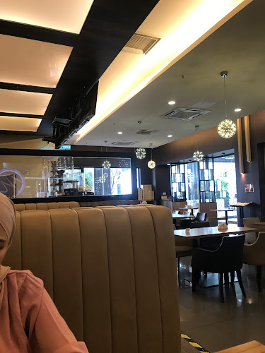 Opinii despre Molten Chocolate Cafe Dataran Pahlawan în Melaka - Gastronomi dan perhotelan