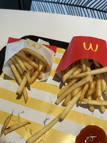 Opinii despre McDonald's Petronas Miri DT în Miri - Gastronomi dan perhotelan