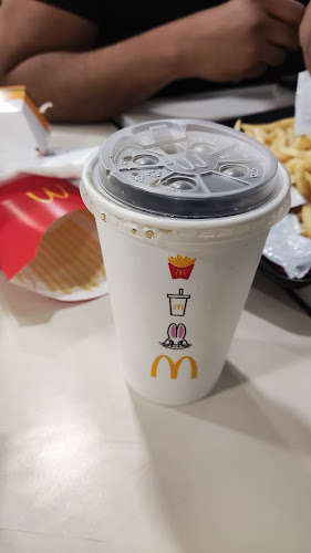 McDonald's - Gastronomi dan perhotelan