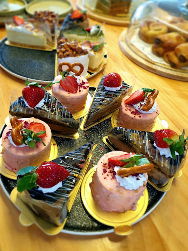 Picco Polo Cafe - Gastronomi dan perhotelan