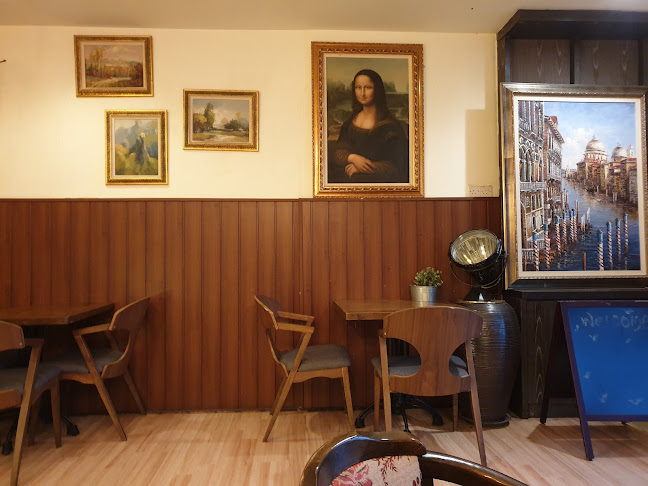 Comentarii opinii despre Simple Cafe And Treats