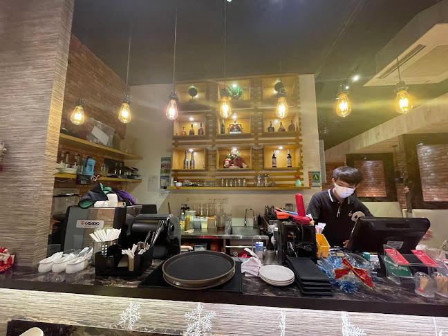 Opinii despre Anmour Cafe Bukit Indah în Johor Bahru - Gastronomi dan perhotelan