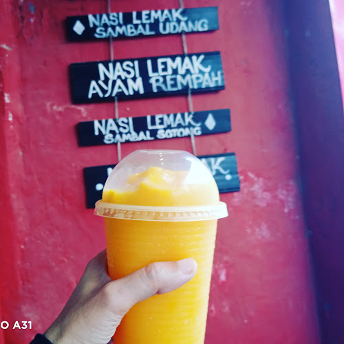 The Vibe Cafe Riverside Melaka - Gastronomi dan perhotelan