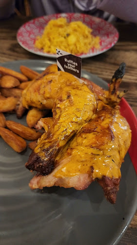 Nando's Aman Central - Gastronomi dan perhotelan