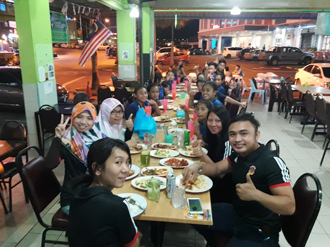 Comentarii opinii despre Abuya Maju Cafe