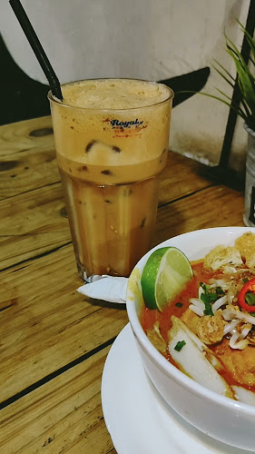 Kueh Cafe Seksyen 13 - Gastronomi dan perhotelan