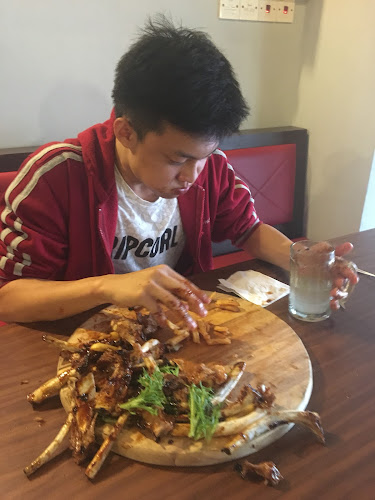 Comentarii opinii despre Howdy Grillhouse