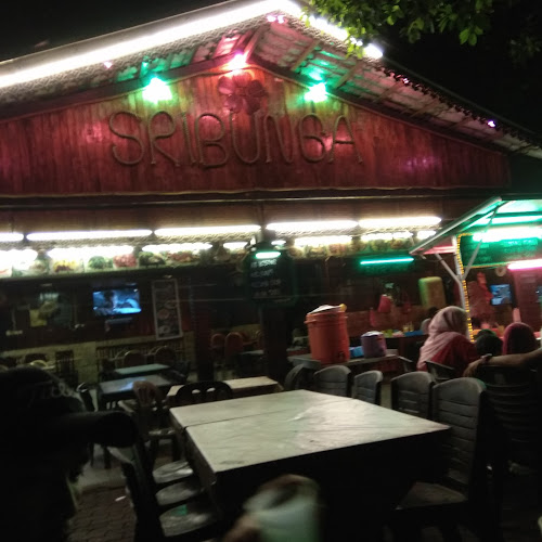 Restoran Sri Bunga seafood - Gastronomi dan perhotelan