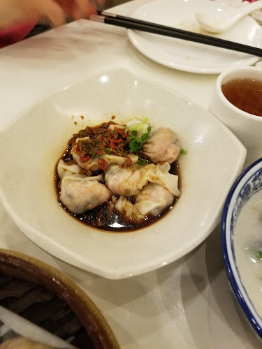 D'Shanghai - Gastronomi dan perhotelan