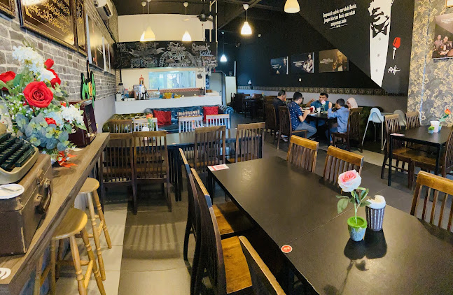 Comentarii opinii despre i Cafe