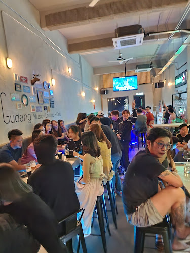 Opinii despre Gudale Music Lounge & Cafe în Melaka - Gastronomi dan perhotelan