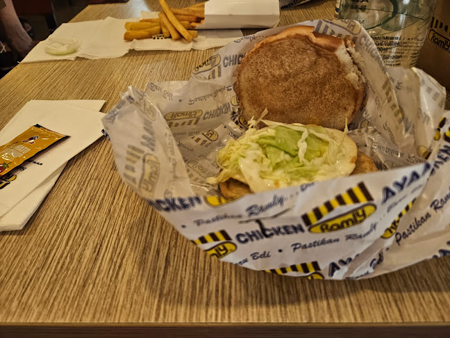 Opinii despre Ramly Burger Kiosk @ Axiata Arena în Kuala Lumpur - Gastronomi dan perhotelan