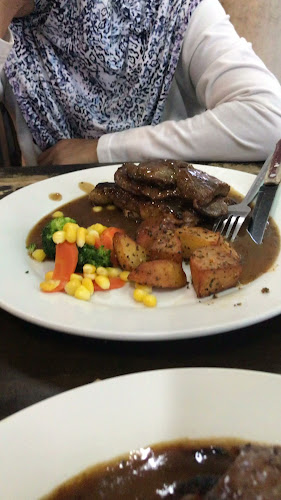 Mr Steak Seksyen 13 (Formerly Mr Steak House) - Gastronomi dan perhotelan