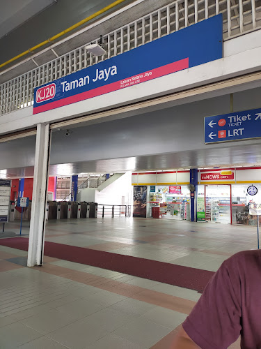 Dunkin' Donuts @ LRT Taman Jaya - Gastronomi dan perhotelan