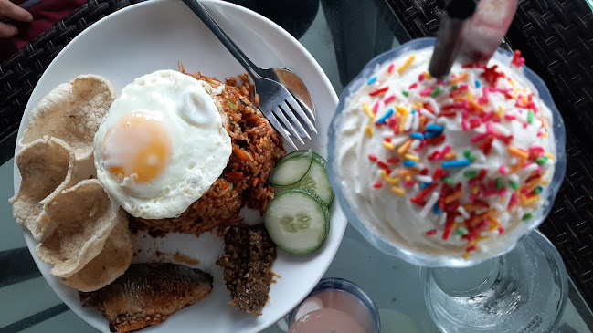 Opinii despre De Kebayan Tasik Pelindung în Balok - Gastronomi dan perhotelan