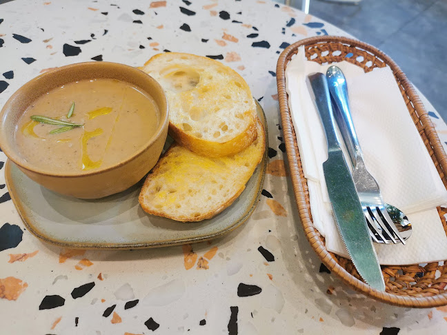 No. 1, Taman Bunga Raya, Kampung Koh, 32000 Sitiawan, Perak