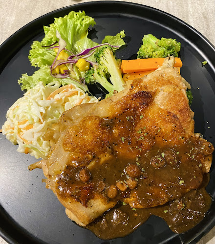Opinii despre Anmour Cafe Bukit Indah în Johor Bahru - Gastronomi dan perhotelan