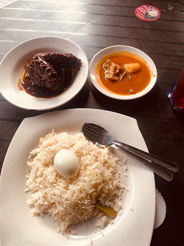 Comentarii opinii despre Liga Maju Nasi Dalca Ayam Negro