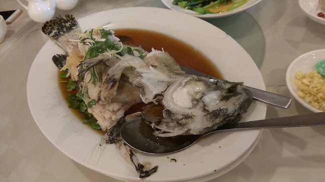 Opinii despre Hung Xing Seafood Restaurant în Penampang - Gastronomi dan perhotelan