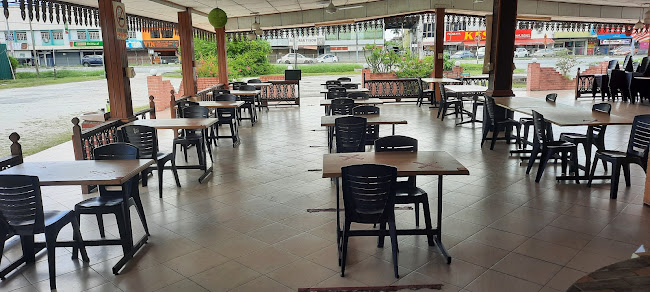 Fauzira Tomyam Seafood