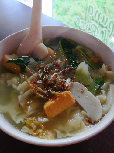 Uncle Guan Kopitiam - Gastronomi dan perhotelan