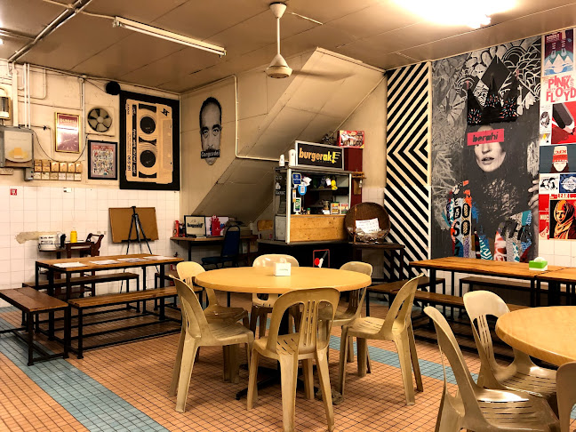 Comentarii opinii despre burgerak