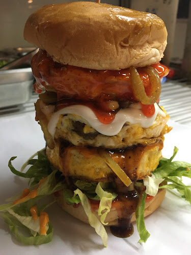 Opinii despre UncleDaniell Homemade Burger în Kuala Lumpur - Gastronomi dan perhotelan