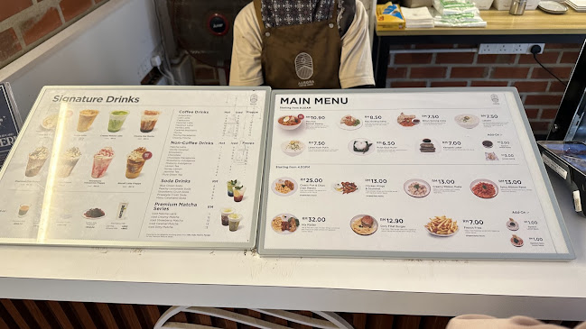 Comentarii opinii despre Aurora Coffee House