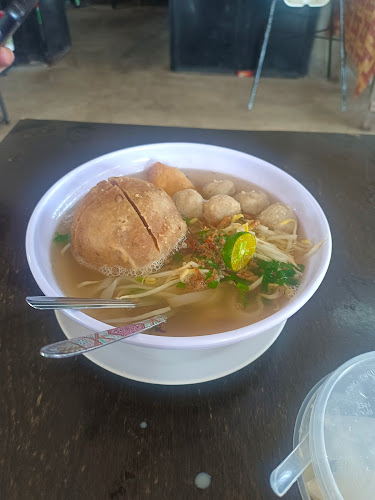 Nasi Berlauk - Kampung Raja