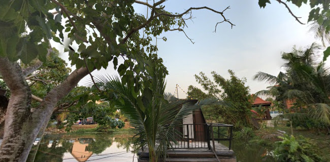 Damai Seafood Village