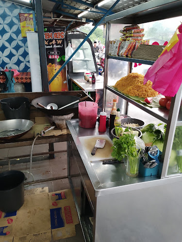 Jalan Mat Raji, Kampung Padang Jawa, 40200 Shah Alam, Selangor