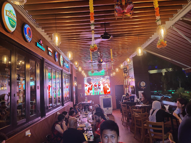 Comentarii opinii despre Rock Bottom Malacca