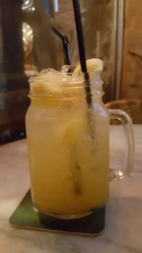 Junk Cafe - Gastronomi dan perhotelan