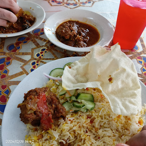 Opinii despre Rumah Kawah - Beriani Madinah în Seremban - Gastronomi dan perhotelan