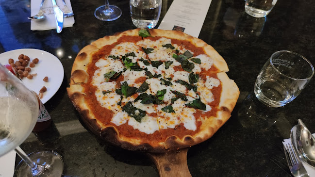 Atapas - Gastronomi dan perhotelan