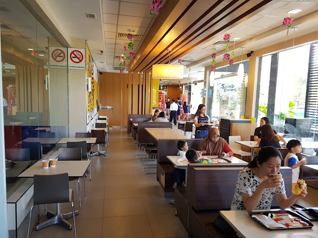 McDonald's Kampar DT